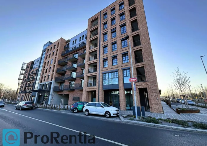 Аренда квартиры · 1+kk · 32 m²