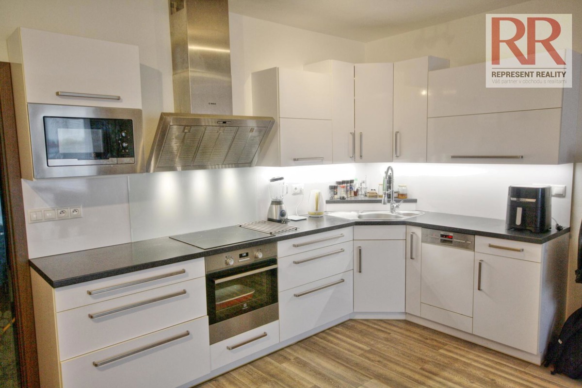 Pronájem bytu · 1+kk · 40 m²