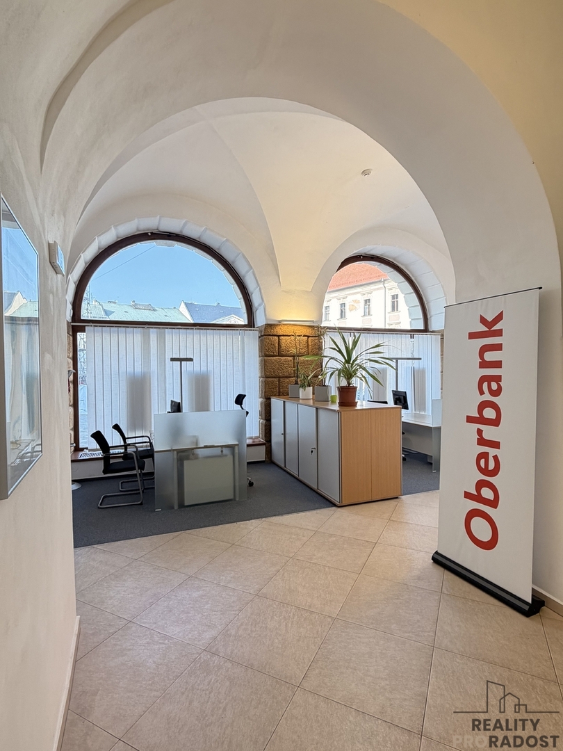 Аренда коммерческой недвижимости · Офис · 205 m²
