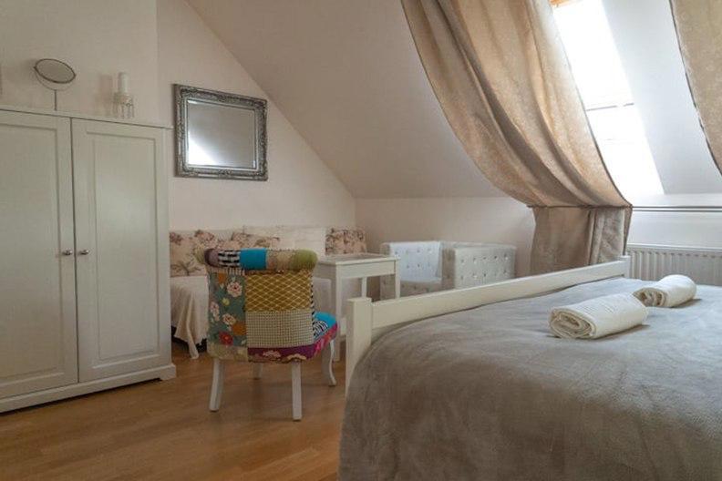 Pronájem bytu · 3+kk · 90 m²