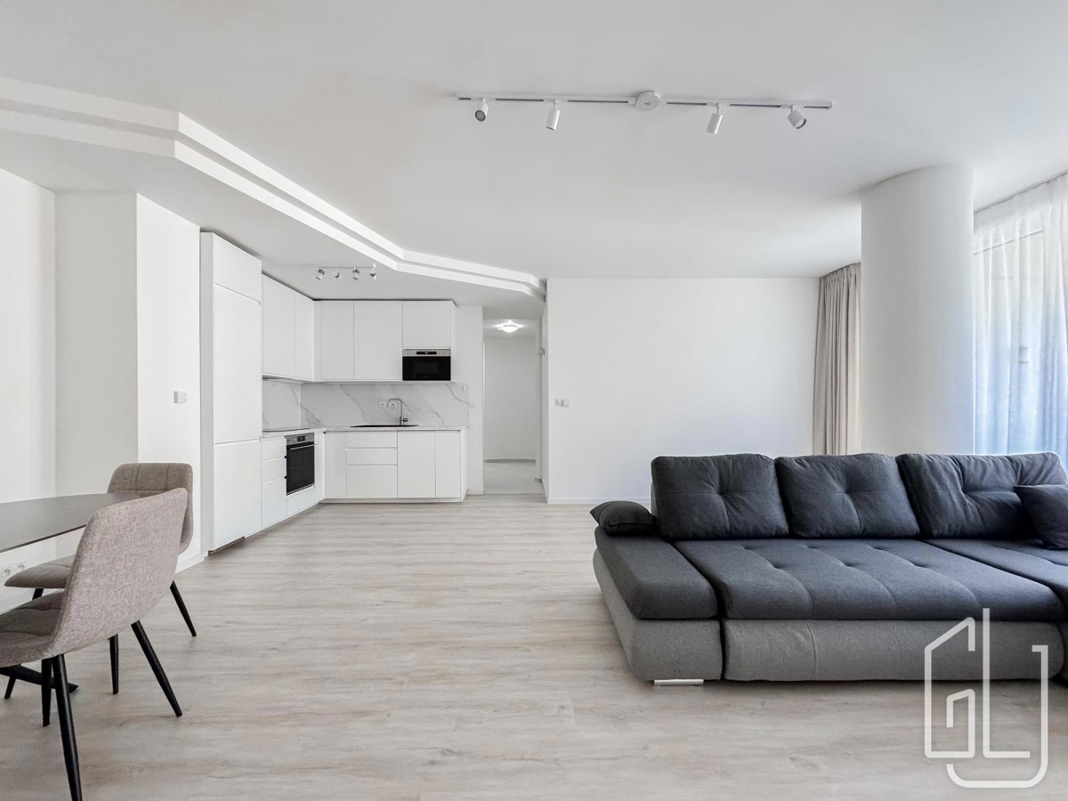 Căn hộ cho thuê · 3+kk