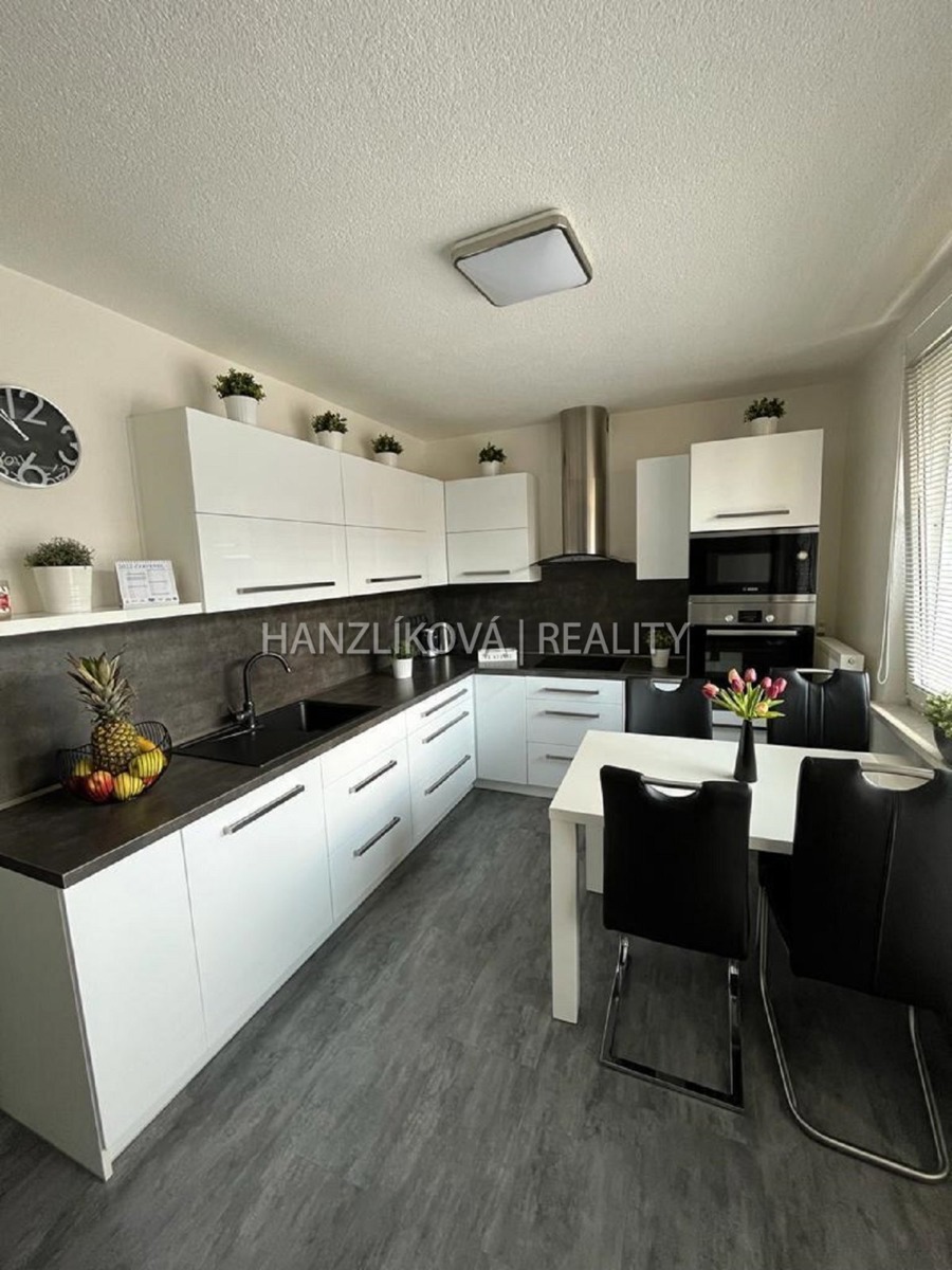 Pronájem bytu · 3+1 · 80 m²