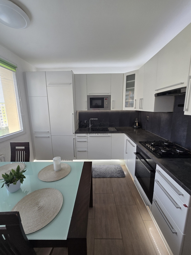 Pronájem bytu · 4+1 · 82 m²