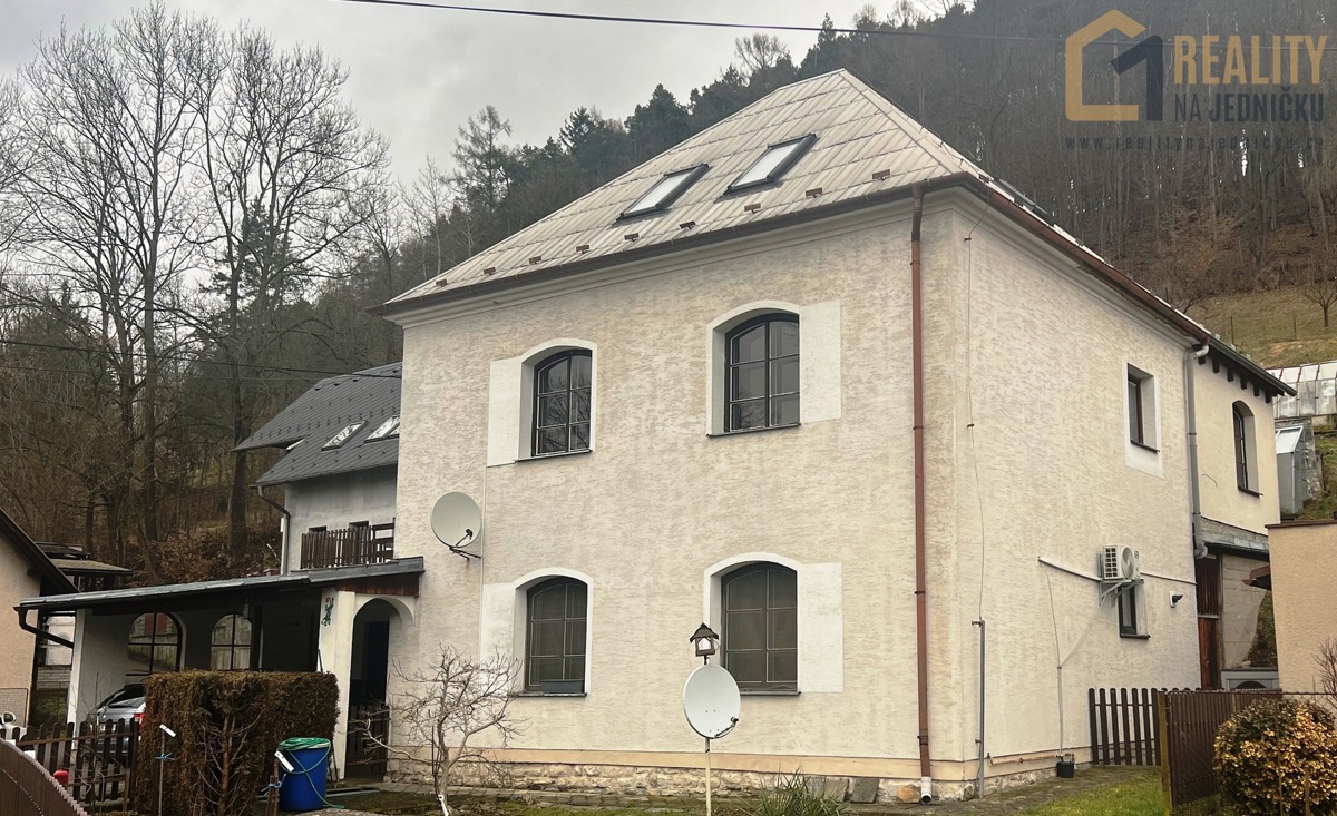 Fotografie 1 - Prodej domu · Rodinný · 180 m² · 5 pokojů