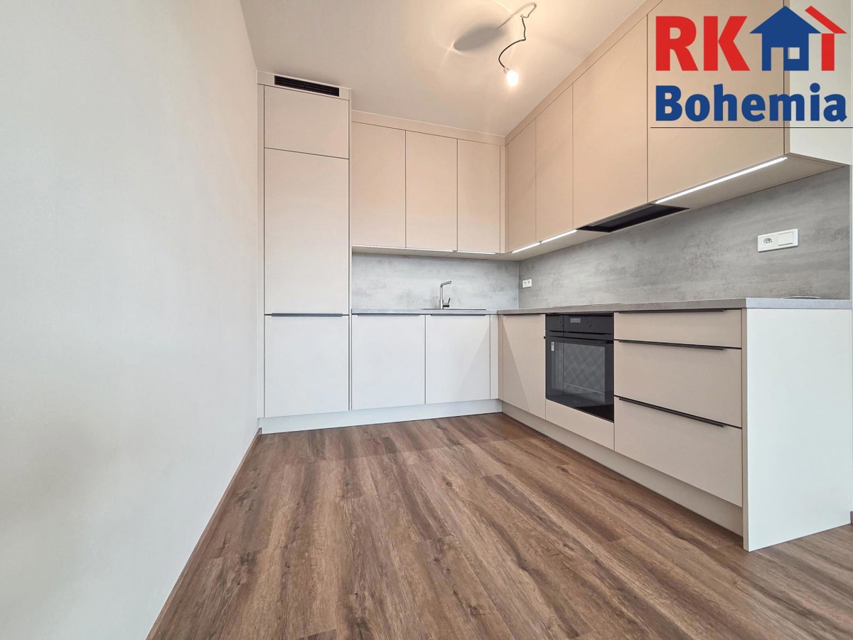 Pronájem bytu · 2+kk · 56 m²