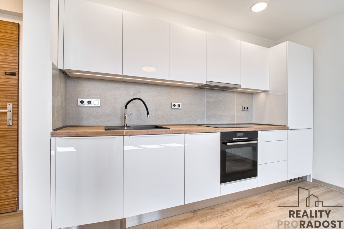 Pronájem bytu · 2+kk · 36 m²