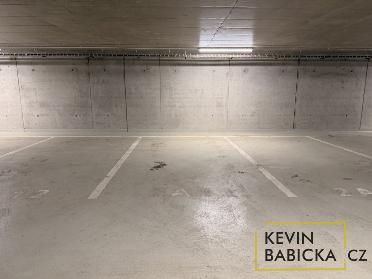 Garage for rent · 13 m²