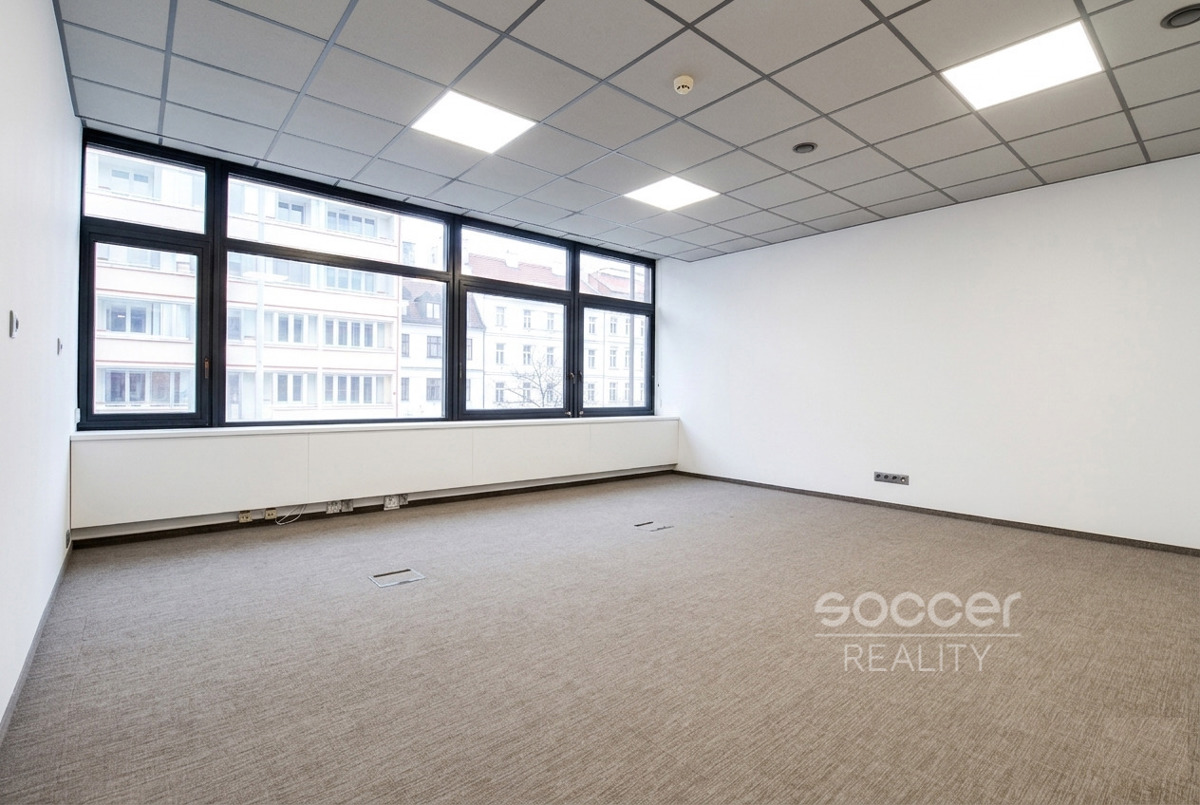 Оренда комерційної нерухомості · Офіс · 114 m²