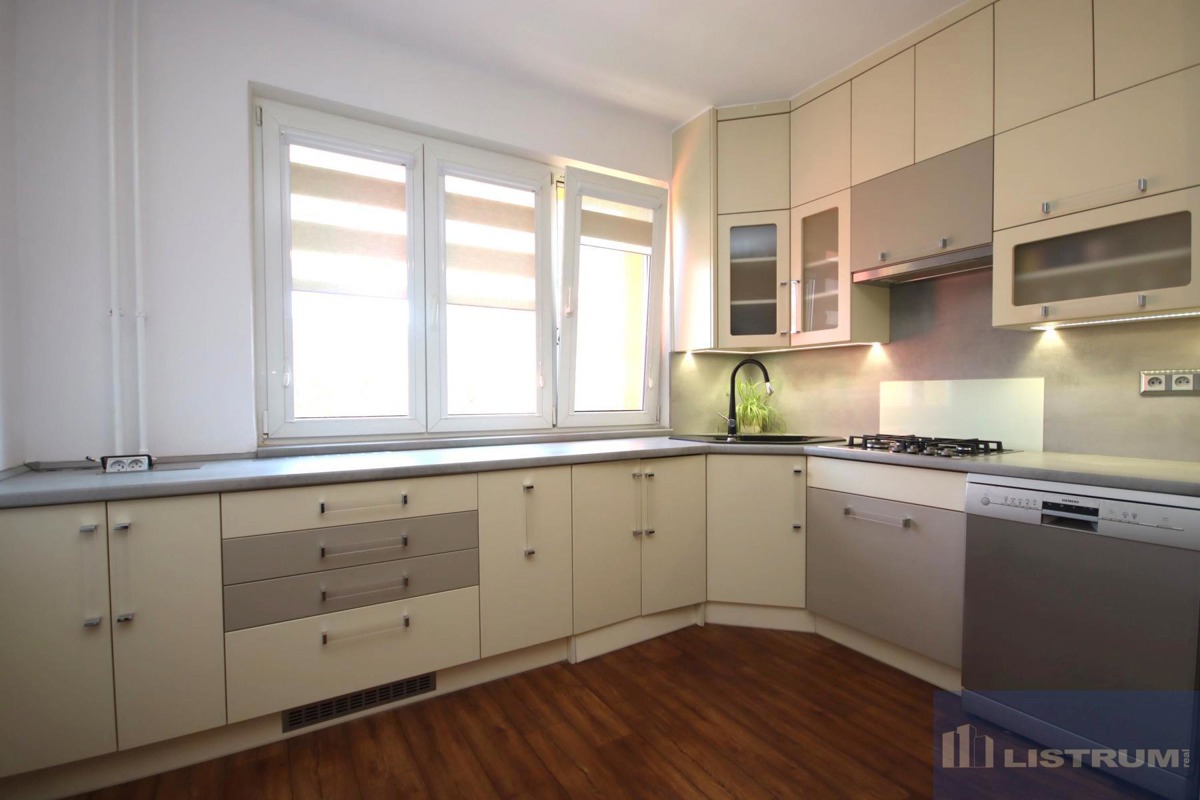 Prodej bytu · 3+kk · 54 m²