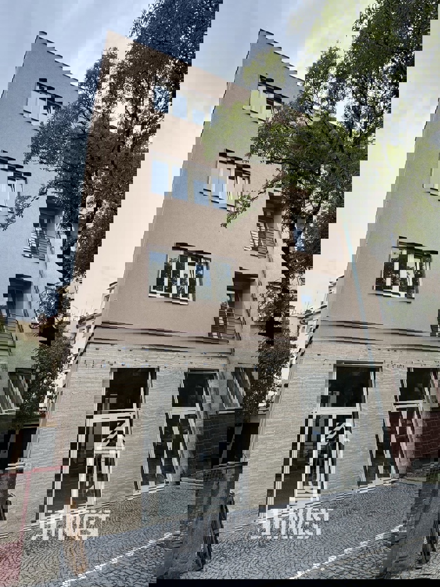 Pronájem bytu · 1+kk · 31 m²