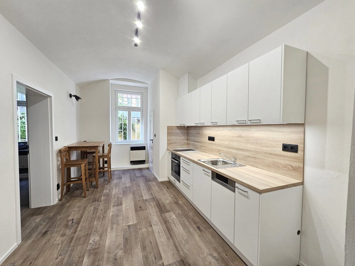 Pronájem bytu · 1+1 · 35 m²