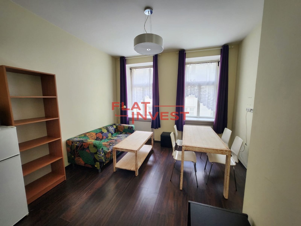 Pronájem bytu · 2+kk · 42 m²