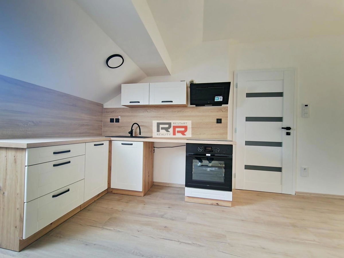 Pronájem bytu · 3+kk · 65 m²