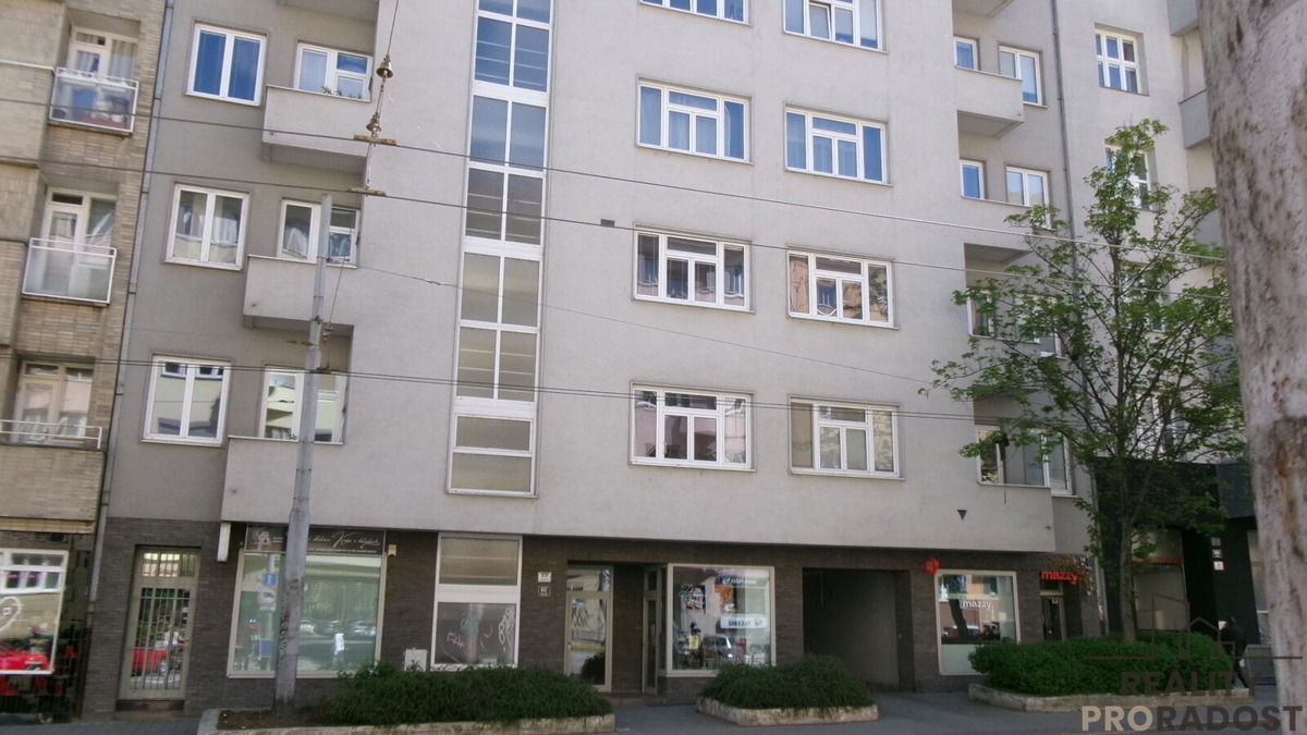 Pronájem bytu · 2+kk · 57 m²