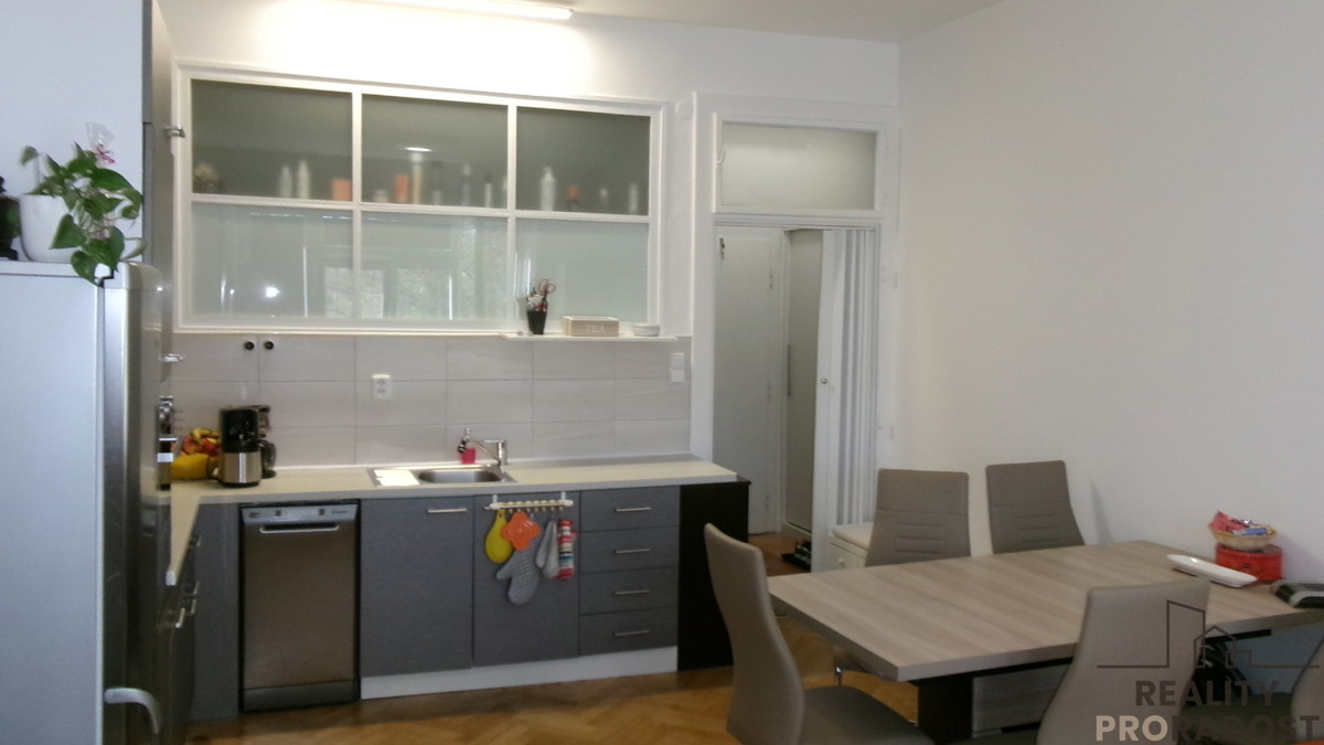 Pronájem bytu · 2+kk · 57 m²
