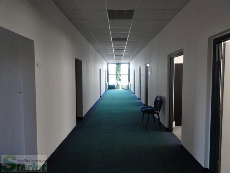 Оренда комерційної нерухомості · Офіс · 18 m²