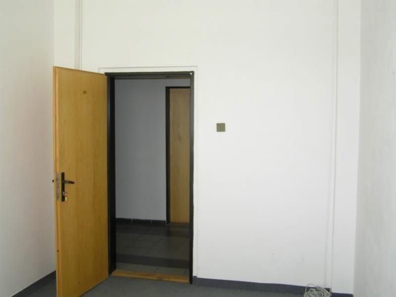 Photo 2/4