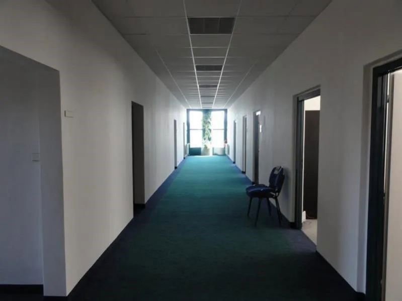 Photo 1/5