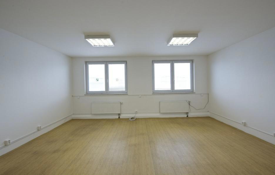 Commercial property for rent · Office