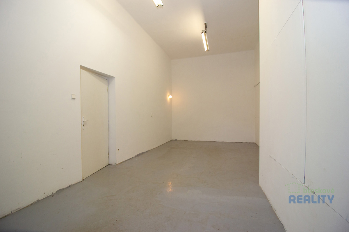 Commercial property for rent · Warehouse · 28 m²