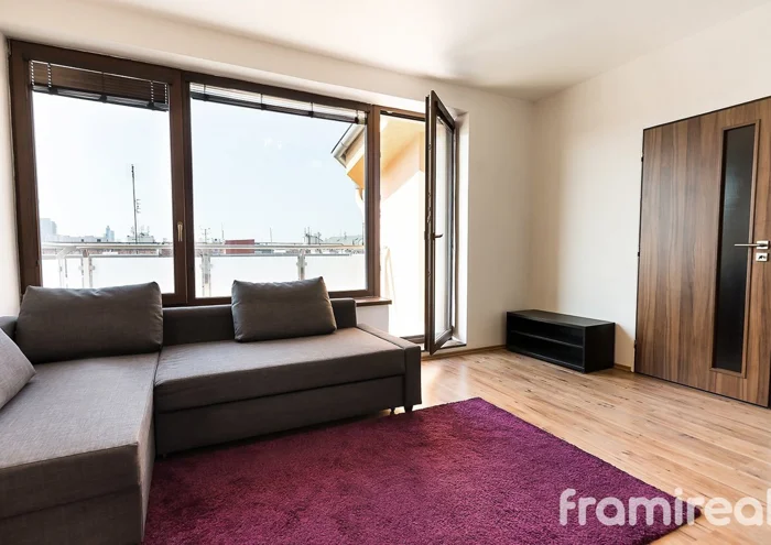 Pronájem bytu · 2+kk · 51 m²
