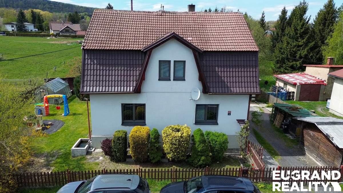 Fotografie 1 - Prodej domu · Rodinný · 216 m² · 5 pokojů