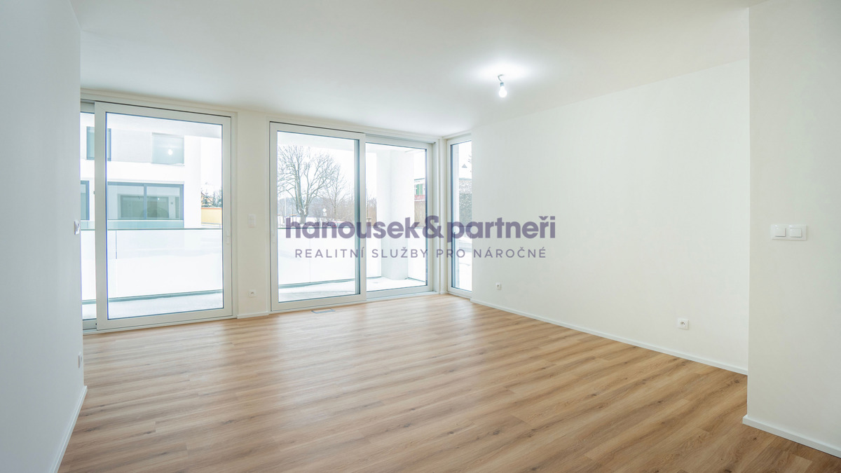 Fotografie 2 - Prodej bytu · 2+kk · 63 m²