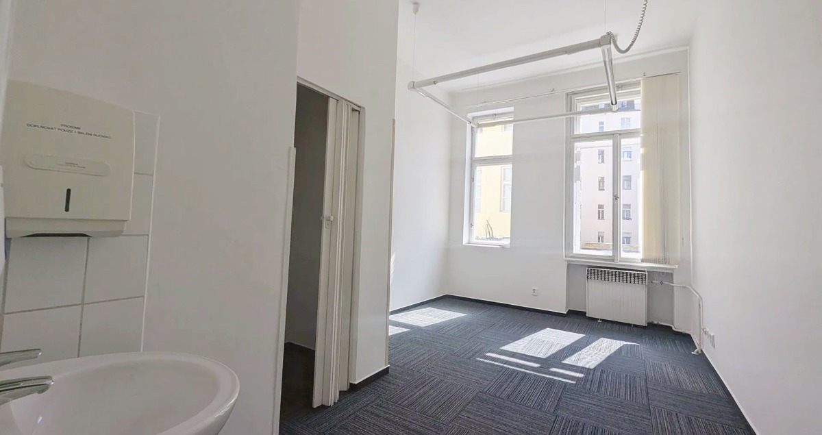 Оренда комерційної нерухомості · Офіс · 15 m²