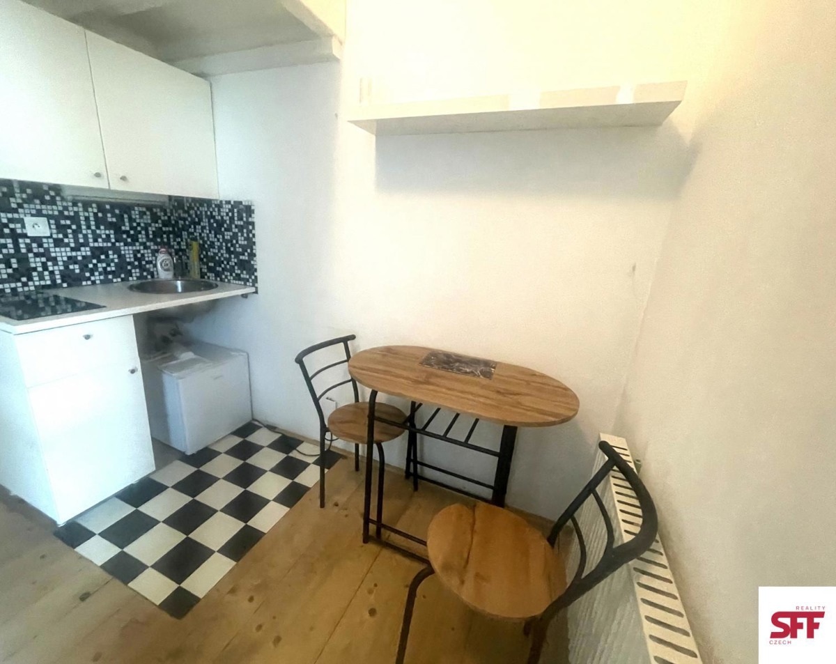Pronájem bytu · 1+kk · 17 m²