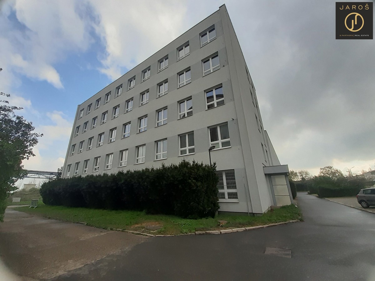 Fotografie 4 - Pronájem komerční nemovitosti · 291 m²