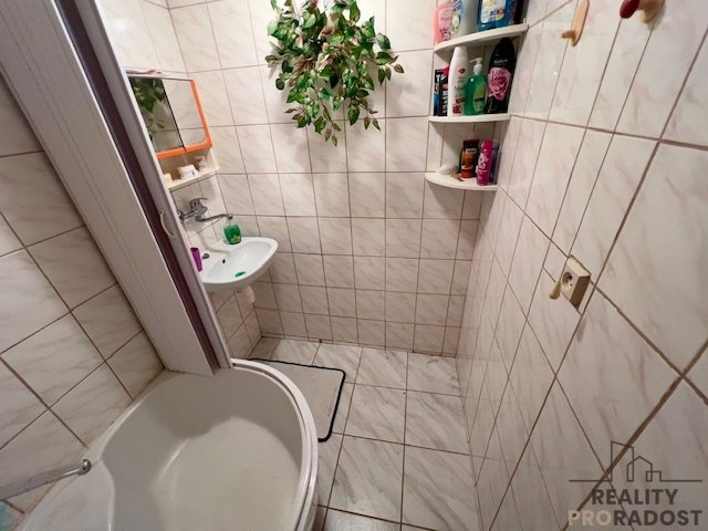 Photo 6/8