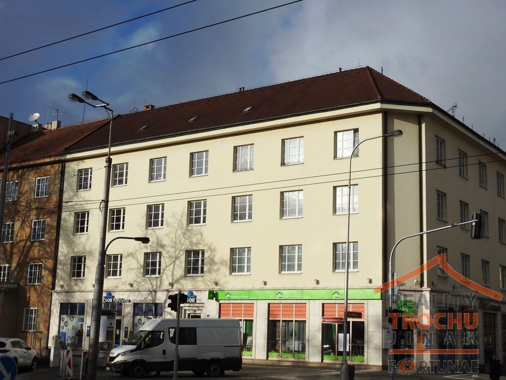 Pronájem komerční nemovitosti · Kancelář · 1 m²
