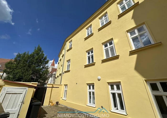 Pronájem bytu · 2+kk · 52 m²