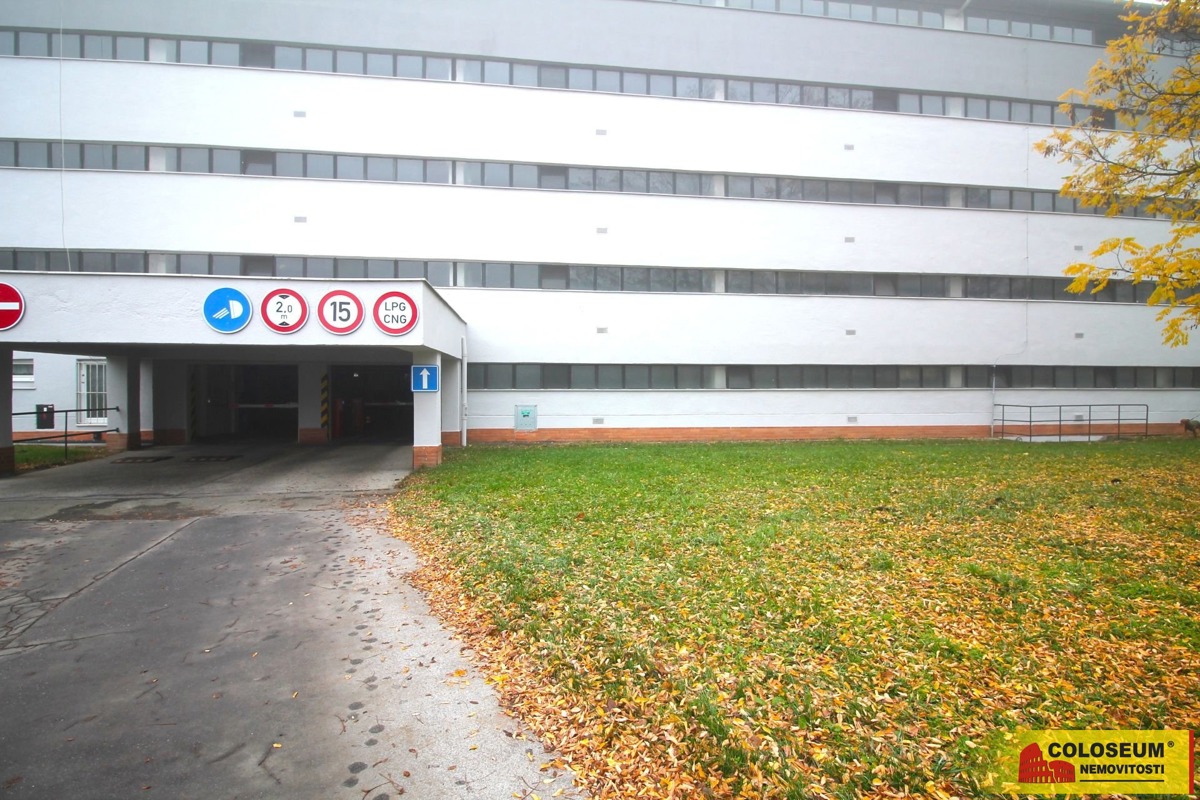 Fotografie 1 - Prodej garáže · 20 m²