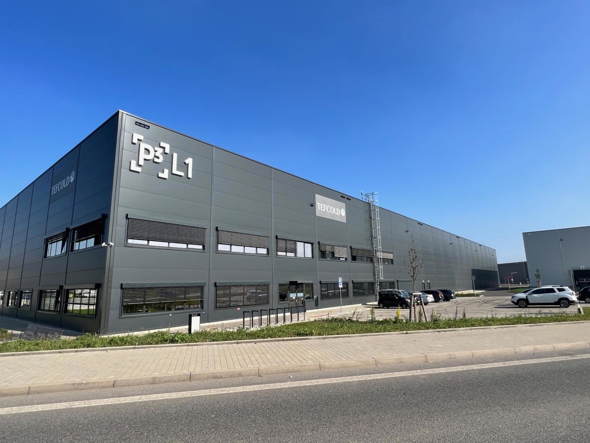 Commercial property for rent · Warehouse · 15 470 m²
