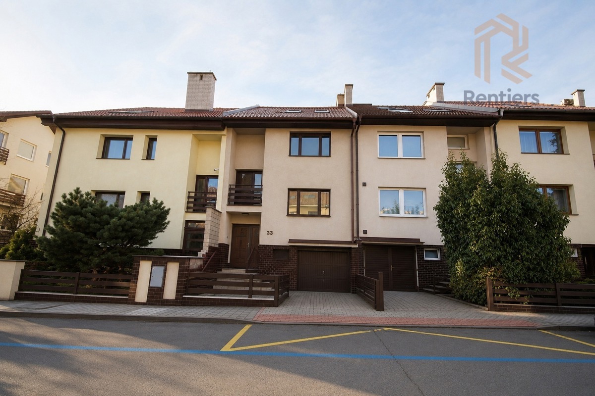 House for sale · Family house · 246 m² · 5 rooms