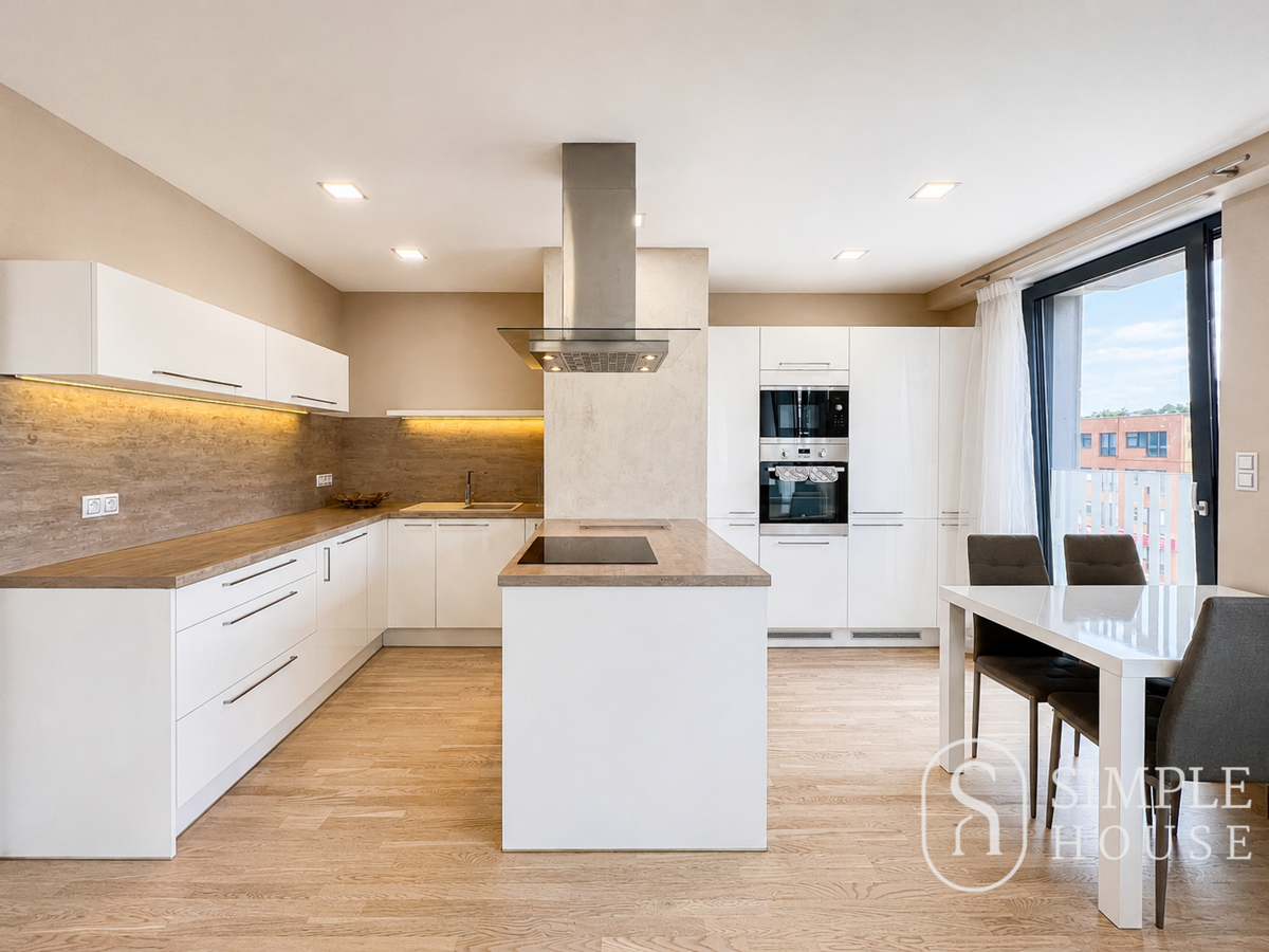 Pronájem bytu · 2+kk · 66 m²