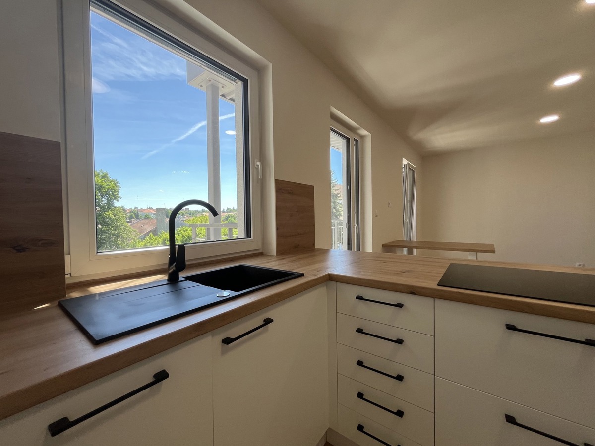 Prodej bytu · 2+kk · 64 m²