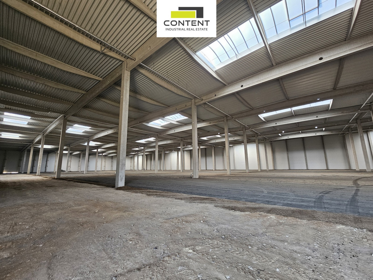 Pronájem komerční nemovitosti · Sklad · 16 163 m²