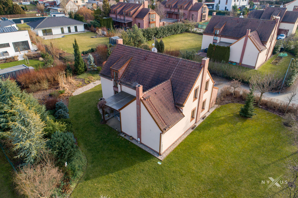 Fotografie 2 - Prodej domu · Rodinný · 250 m² · 5 pokojů