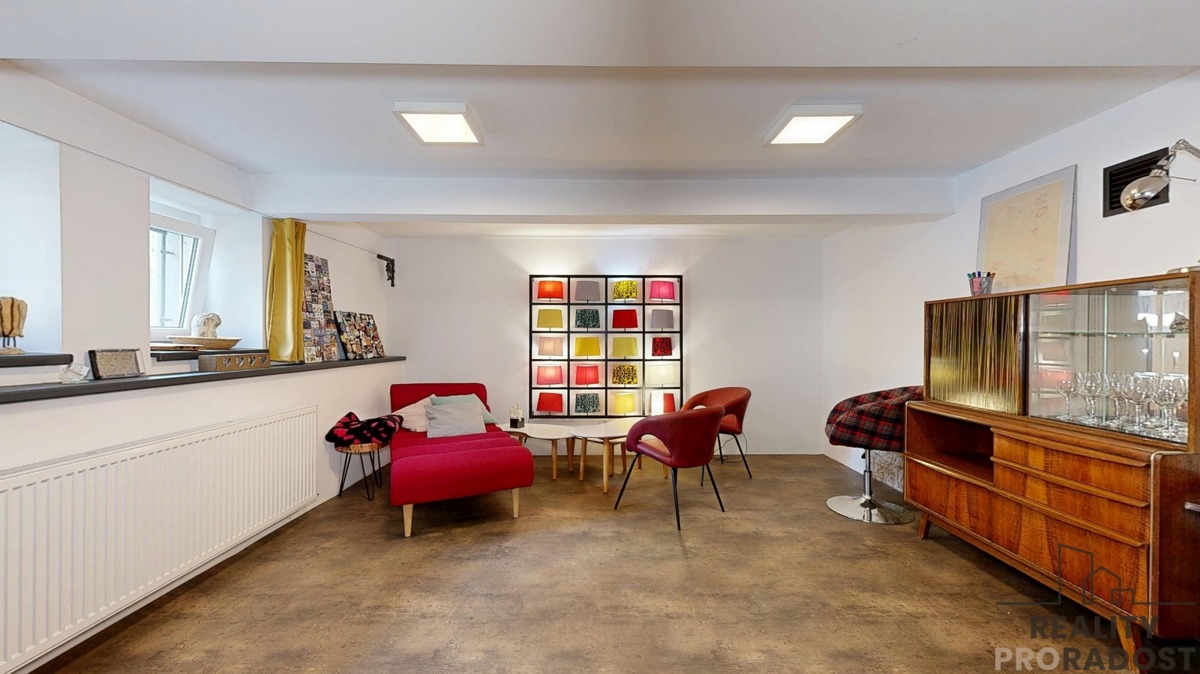 Commercial property for rent · Office · 197 m²