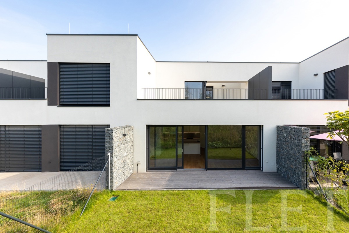 House for rent · Family house · 217 m² · 5 rooms
