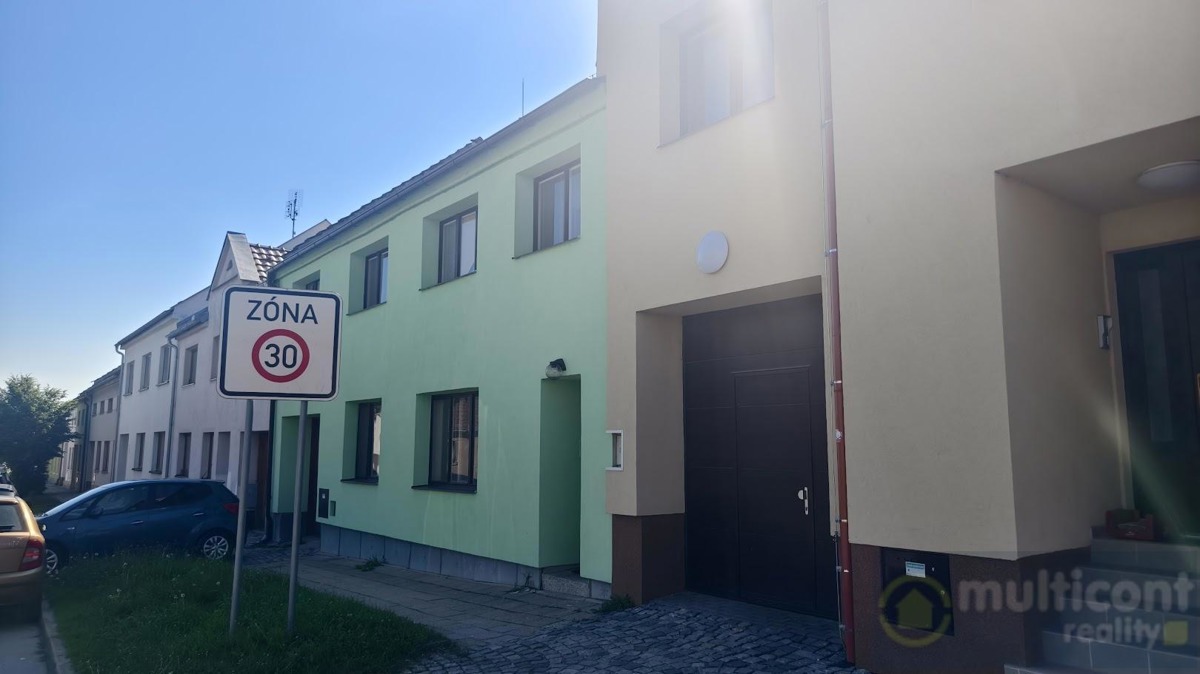 Fotografie 1 - Prodej domu · Rodinný · 185 m²