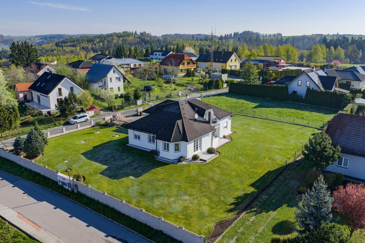 House for sale · Family house · 397 m² · 5 rooms