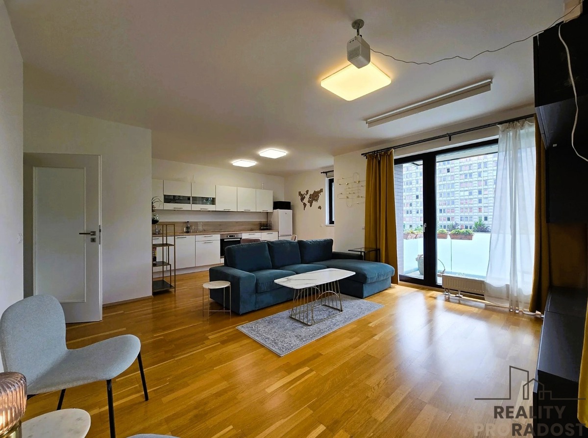 Pronájem bytu · 2+kk · 61 m²