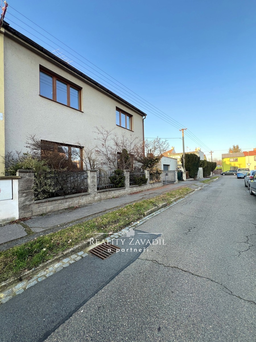 Prodej domu · Rodinný · 180 m² · 5 pokojů