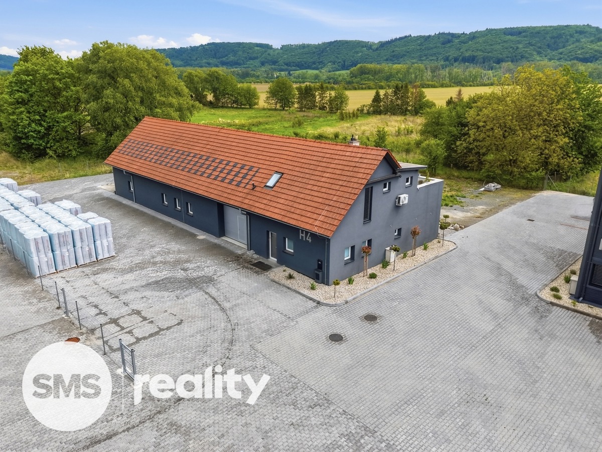 Аренда коммерческой недвижимости · 231 m²