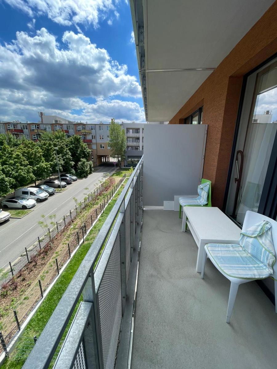 Pronájem bytu · 1+kk · 39 m²