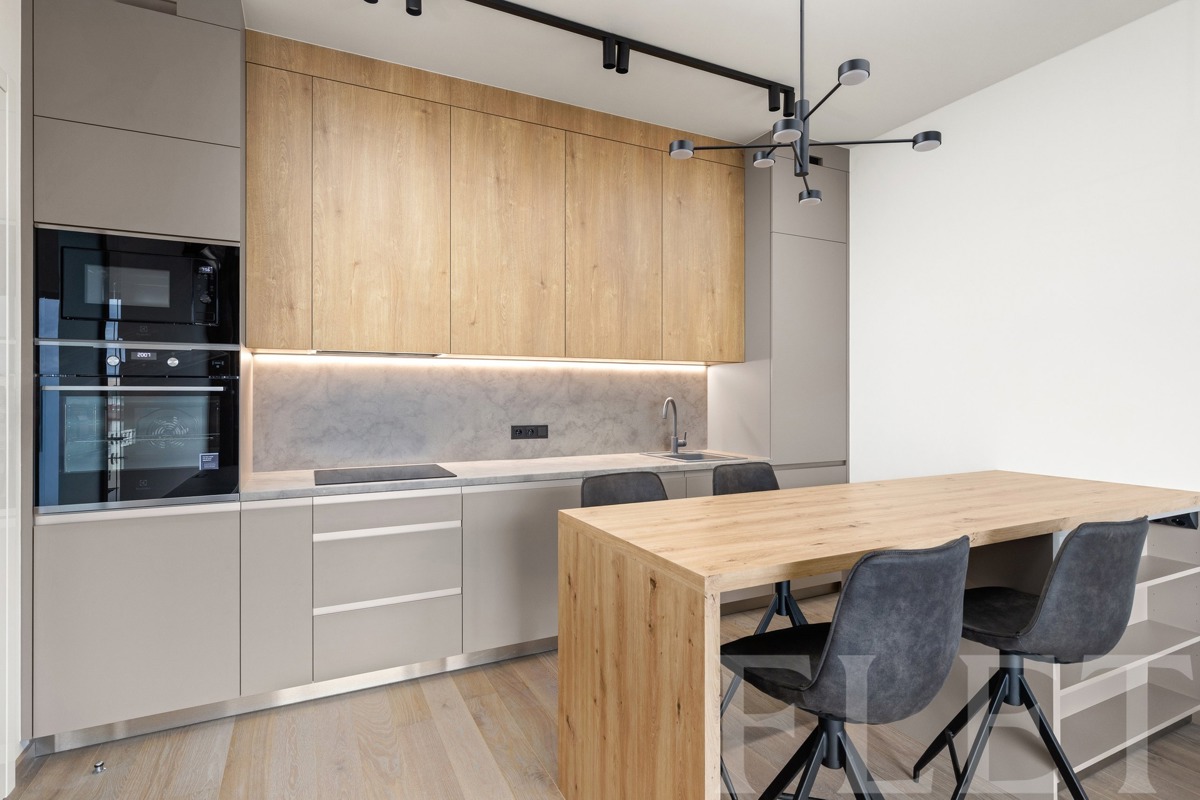 Pronájem bytu · 2+kk · 63 m²
