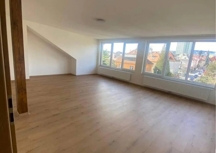 Pronájem bytu · 3+1 · 134 m²